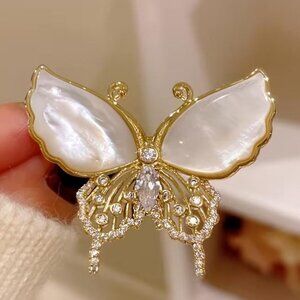 PEARLESCENT BUTTERFLY BROOCH